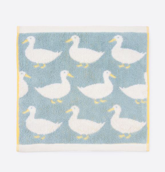 [Ƴ]Anorak Waddling Ducks Towel Ÿ